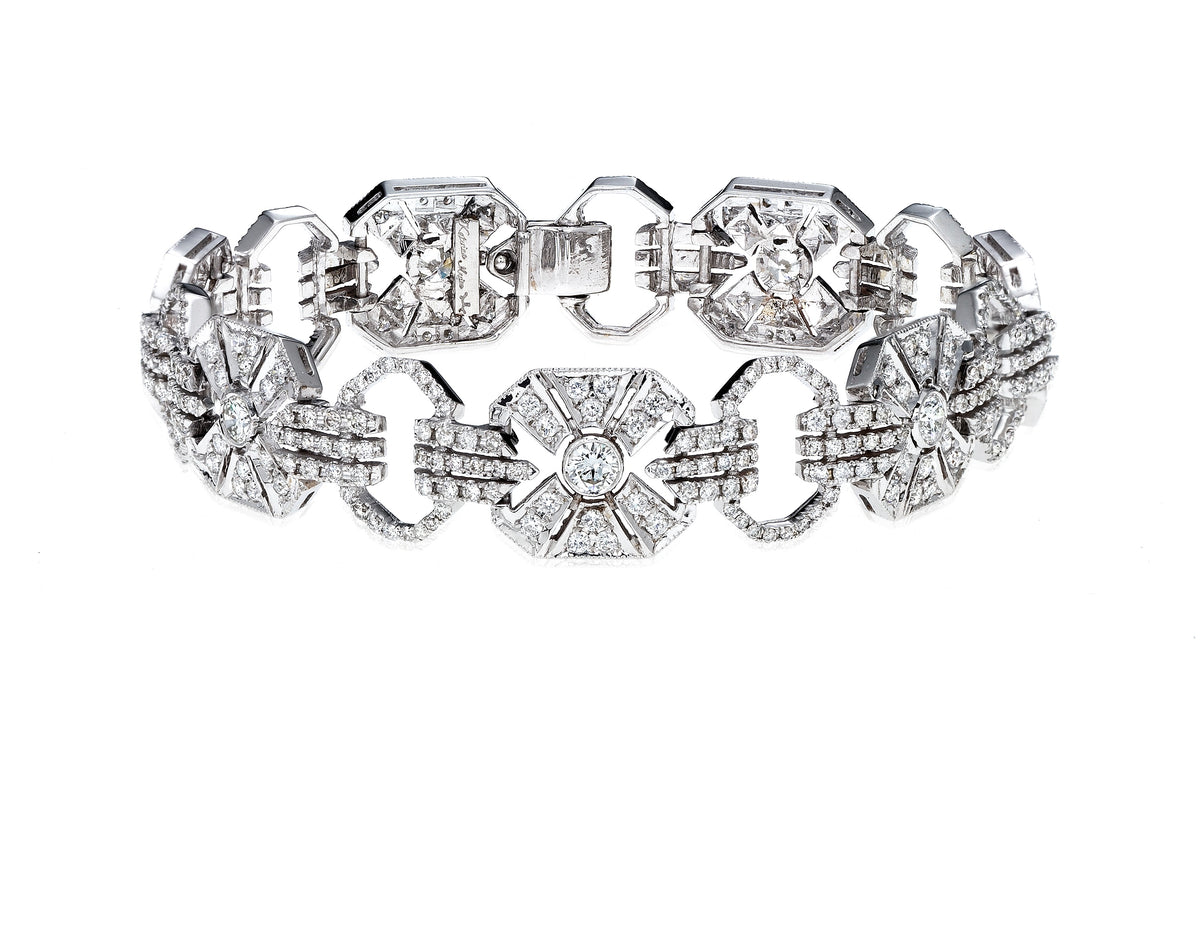 White Gold and Diamonds Link Bracelet