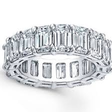 Classic 2.5 carats Total Emerald Cut Diamond Eternity Ring